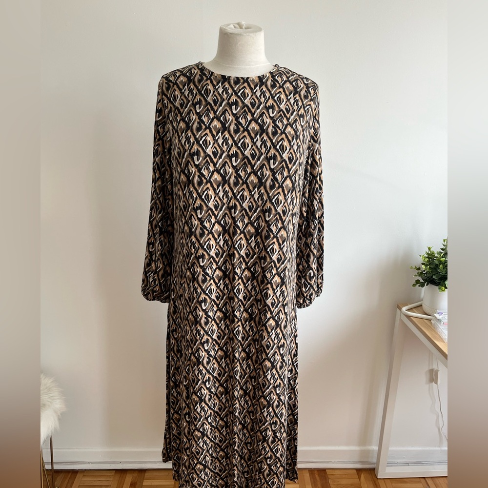 Maxi Dress overall print Dress Long Sleeve Gathered wrist detail